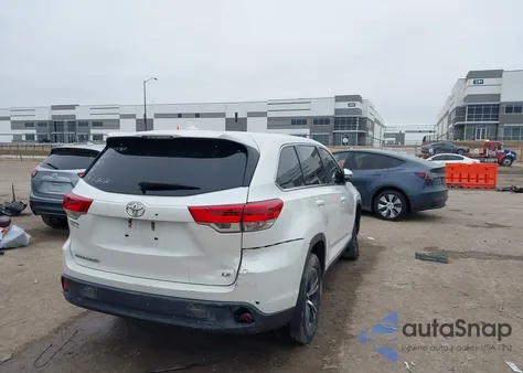 2019 Toyota Highlander Le Plus from USA, damaged, VIN 5TDZZRFH2KS306390